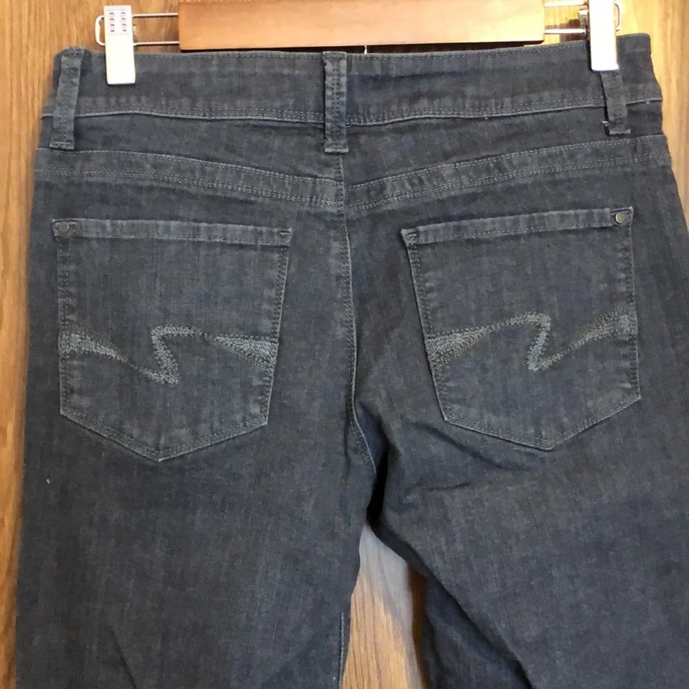 Lee Perfect Fit Gray Jean size 10M